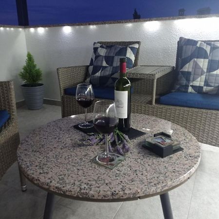 Studio Apartman Sky ロヴィニ エクステリア 写真